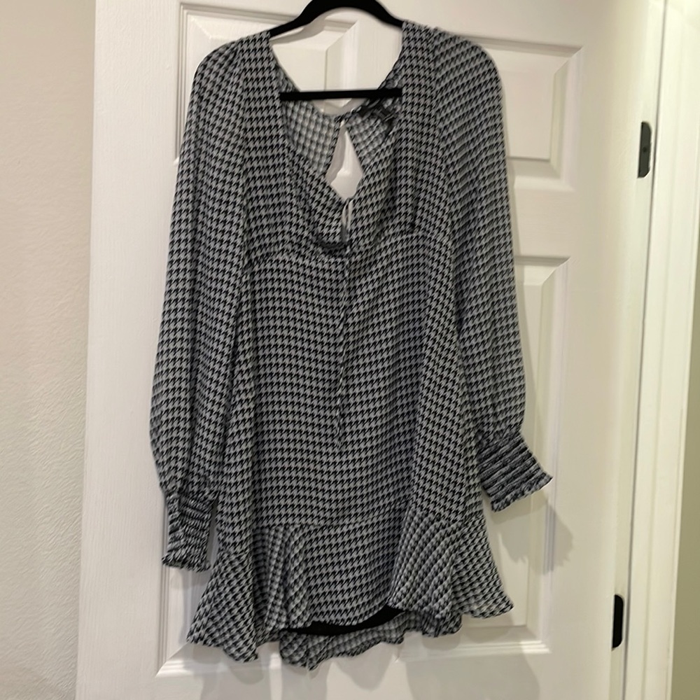 Houndstooth Mini Dress (L) New with tags!